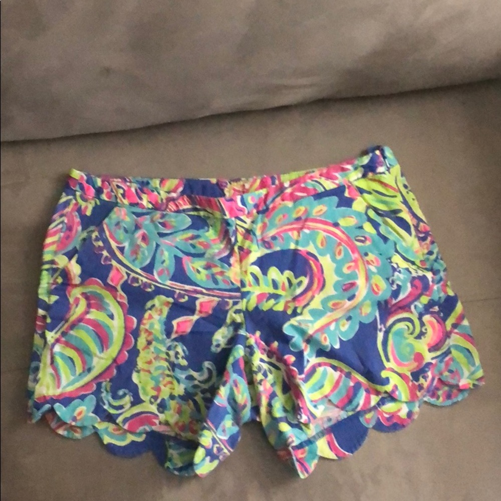 Lilly Pulitzer shorts in Toucan Play print ✨✨✨